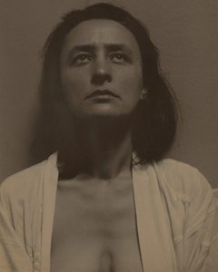 Georgia O’Keeffe autorstwa Alfred Stieglitz