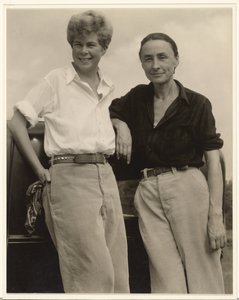 [Georgia O’Keeffe i Georgia Englehard] autorstwa Alfred Stieglitz