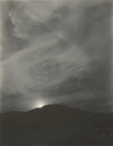 Jezioro George, ok. 1922. autorstwa Alfred Stieglitz