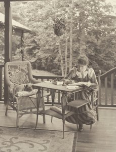 Na werandzie, Oaklawn, Lake George autorstwa Alfred Stieglitz