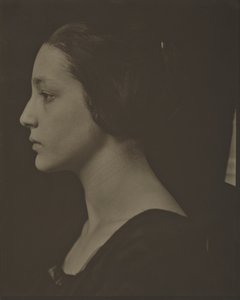Portret Evy Herrmann