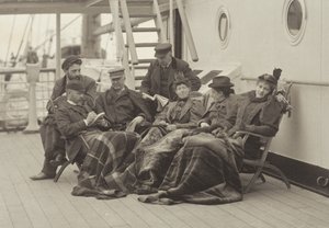 Sime Herrmann, państwo Mann, dr Brown, pan McGibbon, panna Linthicum i Emmy — na pokładzie statku „Bourgogne” w dniach 5–14 maja 1896 r. autorstwa Alfred Stieglitz