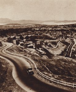 Kalifornia: San Francisco z Twin Peaks (zdjęcie czarno-białe) autorstwa American Photographer (after)
