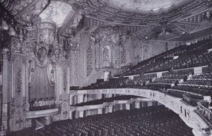 Chicago: Wnętrze, Teatr Orientalny (zdjęcie czarno-białe) autorstwa American Photographer (after)