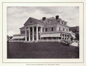 Newport, Rhode Island: Kopiec na plaży, rezydencja Benjamina Thawa (zdjęcie czarno-białe) autorstwa American Photographer (after)