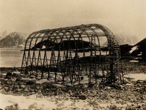 America, niesztywny statek powietrzny zbudowany przez Mutina Godarda we Francji w celu dotarcia do Bieguna Północnego przez Waltera Wellmana. (zdjęcie czarno-białe) autorstwa American Photographer (after)