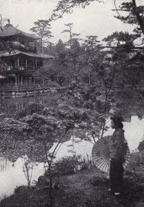 Złoty pawilon w Kinkakuji (zdjęcie czarno-białe) autorstwa American Photographer (after)