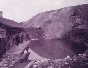 Basen w Banff Hot Springs, Ameryka Brytyjska (zdjęcie czarno-białe) autorstwa American Photographer (after)