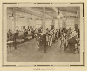 Amoskeag Manufacturing Company: Burling Room, Worsted (zdjęcie czarno-białe) autorstwa American Photographer