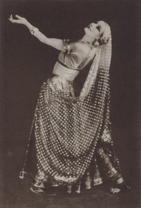 Ann Pavlova jako Rhada w "Orientalnych impresjach" (zdjęcie czarno-białe) autorstwa American Photographer