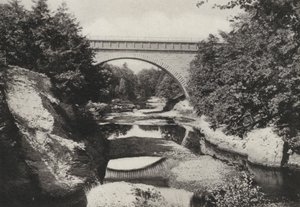 Boston: Echo Bridge, Newton Upper Falls, Newton (zdjęcie czarno-białe) autorstwa American Photographer