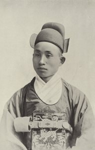 Chinka podszywająca się pod kobietę autorstwa American Photographer