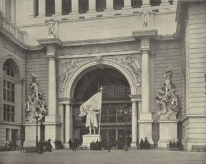 Wschodni Portal Budynku Administracyjnego autorstwa American Photographer