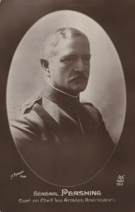 Generał John J. Pershing (zdjęcie czarno-białe) autorstwa American Photographer