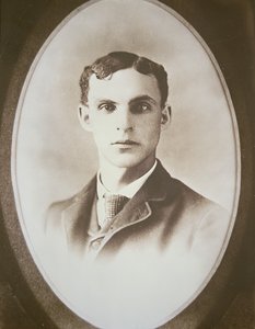 Henry Ford w wieku około trzydziestu lat (zdjęcie czarno-białe) autorstwa American Photographer