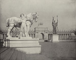 Patrząc na jezioro ze Statuy Przemysłu autorstwa American Photographer