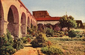 Misja San Juan Capistrano w pobliżu San Diego (zdjęcie kolorowe) autorstwa American Photographer