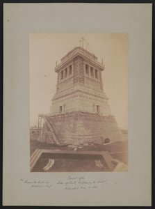 Cokół „Statuy Wolności oświecającej świat”, projektu Richarda Morrisa Hunta, w trakcie budowy, 16 maja 1886 autorstwa American Photographer