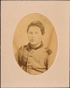 Portret niezidentyfikowanego żołnierza (zdjęcie w sepii) autorstwa American Photographer