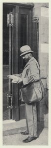 Listonosz (zdjęcie czarno-białe) autorstwa American Photographer