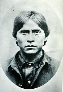 Apache Kid (zdjęcie czarno-białe) autorstwa American Photographer