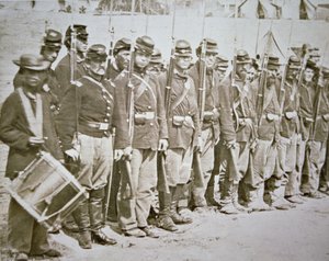 Szósty pułk piechoty stanu Maine. Armia Unii na paradzie po bitwie pod Fredericksburgiem autorstwa American Photographer