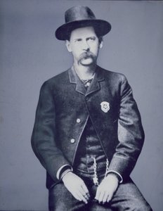 Wyatt Earp (1848-1929) czerwiec autorstwa American Photographer