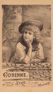 Dziewczyna oparta o ścianę autorstwa American School