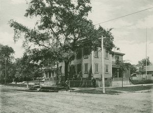 Dom Abrahama Lincolna w 1861 roku (fotograwiura) autorstwa American School