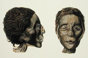 Profil i twarz mumii żeńskiej z Gizeh, tom II, płyta XXVII z "Starożytnego Egiptu" Samuela Augustusa Biniona, opublikowana 1887 (podbarwione chromolitho) autorstwa American School