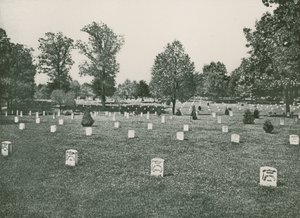 Groby żołnierzy, Arlington Heights (fotograwiura) autorstwa American School