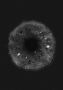 Kosmiczne Oko autorstwa Amy Louise Baker