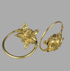 Złota zawieszka Kolt, XI-XII w. autorstwa Ancient Russian Art
