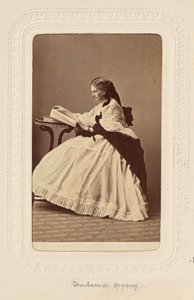 Duchesse de Morny [z domu Troubetskoi, nieślubna córka Mikołaja I]. autorstwa Andre Adolphe Eugene Disderi