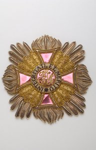 Austria - Order Leopolda: tablica wielkiego krzyża rycerskiego należąca do Karola Ludwika Hugueta, markiza Semonville (1759-1839) - Debiut XIX w. - Hafty ze złotych, srebrnych i jedwabnych nici, crantilli, cekinów i blichtru - Dusza z dużego płótna i odrob autorstwa Anonymous Anonymous