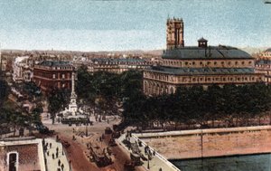 Paryż: widok na Place du Chatelet i Teatr Sarah-Bernhardt (dzisiejszy Theatre de la Ville). W tle wieża św. Jakuba (św. Jacques). Zdjęcie z 1920 roku w „Albumie Artystycznym” miasta Paryża. Prywatna kolekcja. autorstwa Anonymous Anonymous