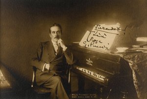 Portret kompozytora Giacomo Pucciniego (1858-1924) autorstwa Anonymous Anonymous