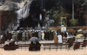 Jaskinia w Lourdes - Hautes Pyrenees (65) około 1900 roku. autorstwa Anonymous Anonymous