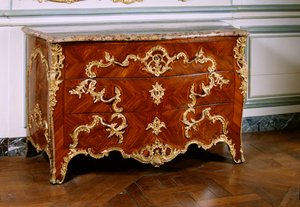 Komoda Ludwika XV autorstwa Antoine Robert Gaudreaux