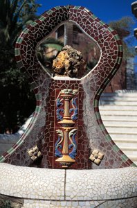 Kafelkowa fontanna, Park Guell (1900-1914)
