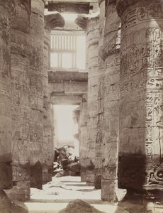 Hypostyle Hall w Świątyni Karnaku, widok na Hypostyle Hall autorstwa Antonio Beato