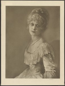 Staromodna dama