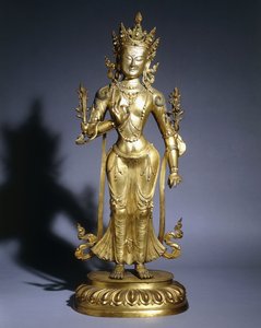 Pozłacana figura Padmapaniego stojącego na tribhanga, noszącego biżuterię bodhisattwów i koronę, XVIII w.