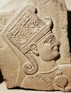 Relief przedstawiający głowę młodego księcia, z Karkemisz, Turcja, neohetycki, X-VIII wiek p.n.e.