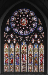 Ukrzyżowanie ze świętymi, 1851 (witraż) autorstwa Augustus Welby Northmore Pugin