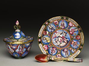 Misa z pokrywką, spodek i łyżka z dekoracją astrologiczną, początek XIX w.