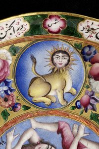 Misa z pokrywką, spodek i łyżka z dekoracją astrologiczną, początek XIX w.