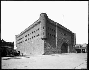 Zbrojownia pierwszego pułku, Chicago, Illinois, USA, ok. 1891 (zdjęcie czarno-białe) autorstwa Barnes and Crosby