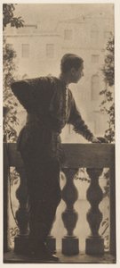 [Autoportret] / [Adolf de Meyer na balkonie Palazzo Balbi-Valier, Wenecja, Włochy].