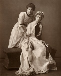 Brytyjskie aktorki Eweretta Lawrence i Grace Otway w On Change, 1886